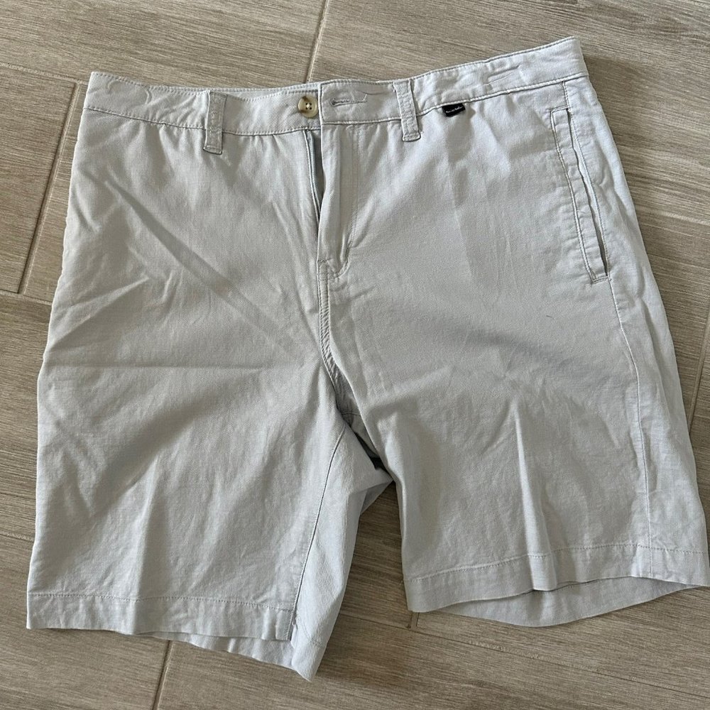 Travis Matthew Gray Size 34 Shorts